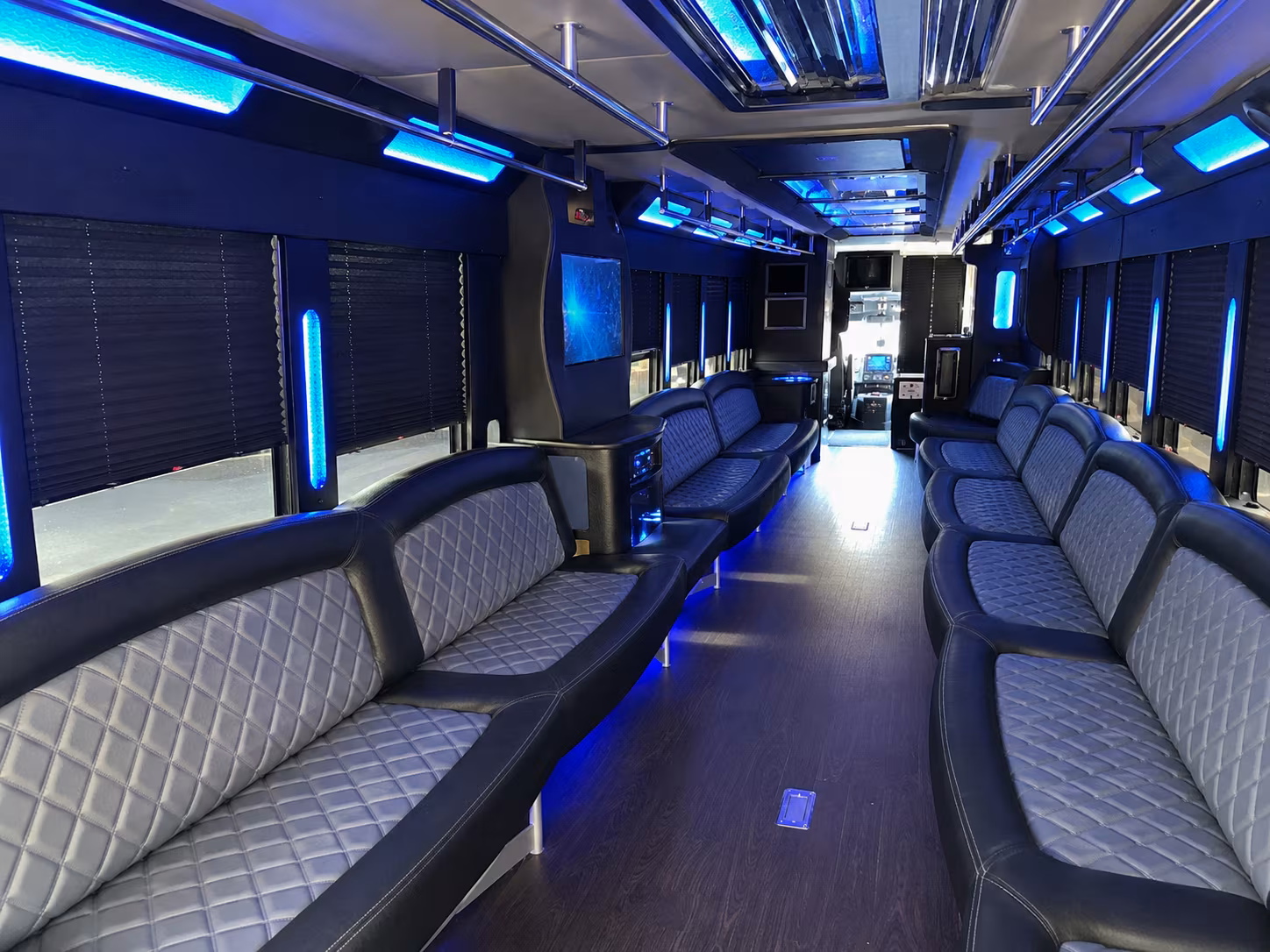 bus rentals for bands and performers traveling through hampton roads