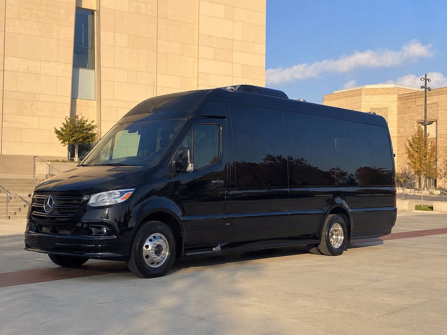 find and book transportation for your next airport transfer 5