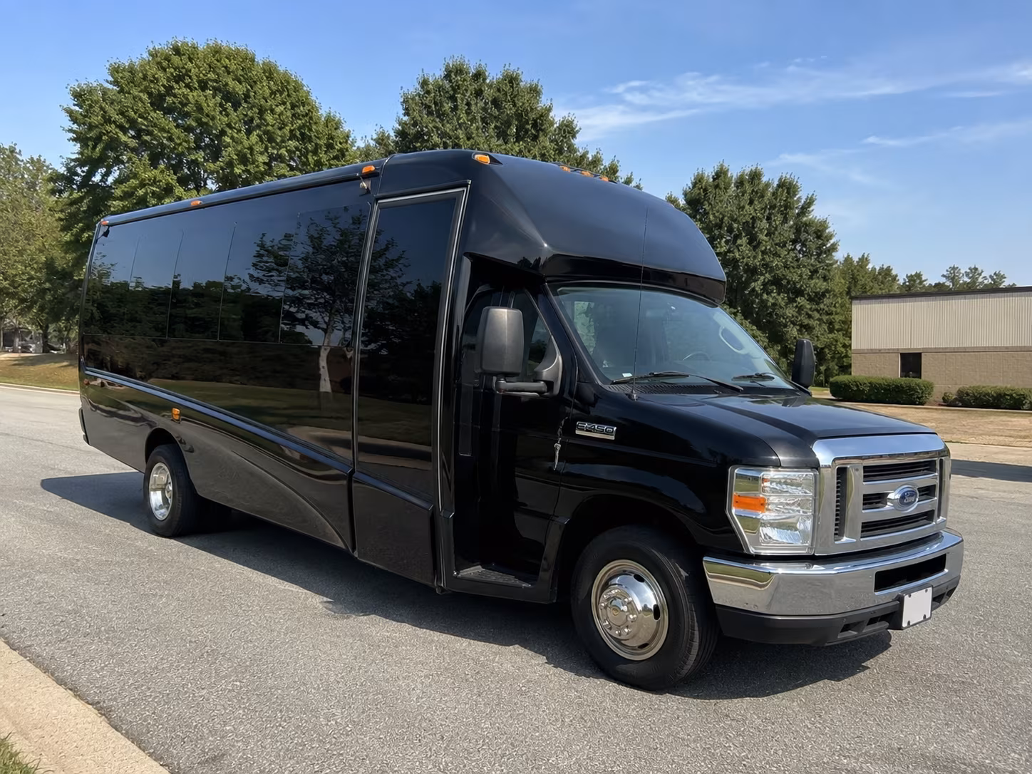 find and book transportation for your next bachelor or bachelorette party 4