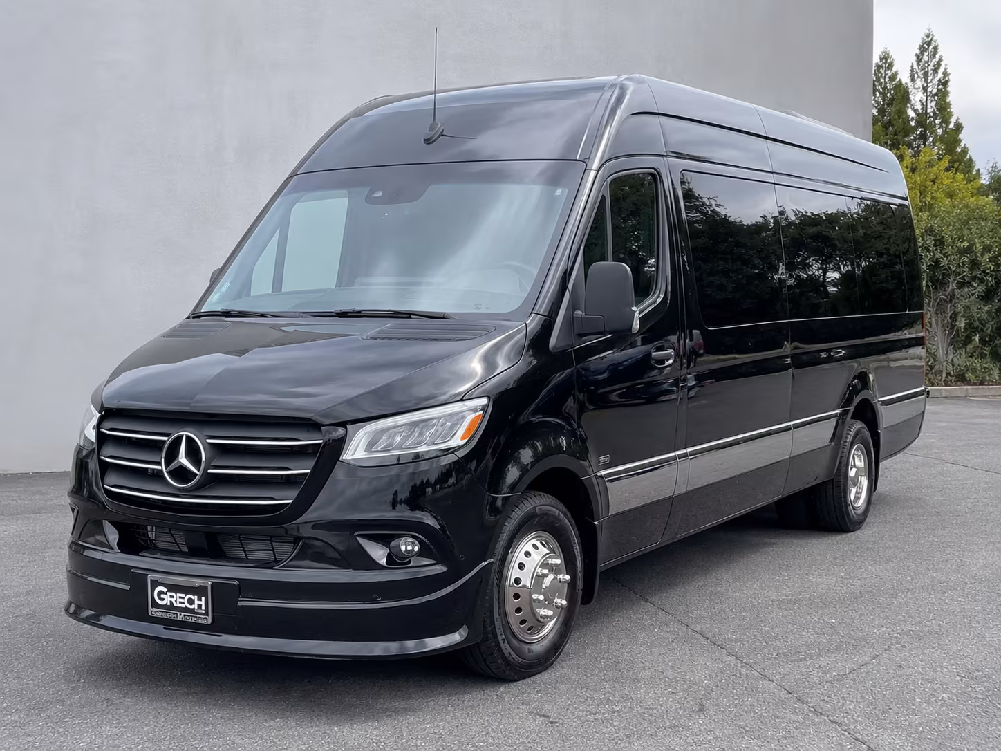 find and book transportation for your next concert or music festival 3
