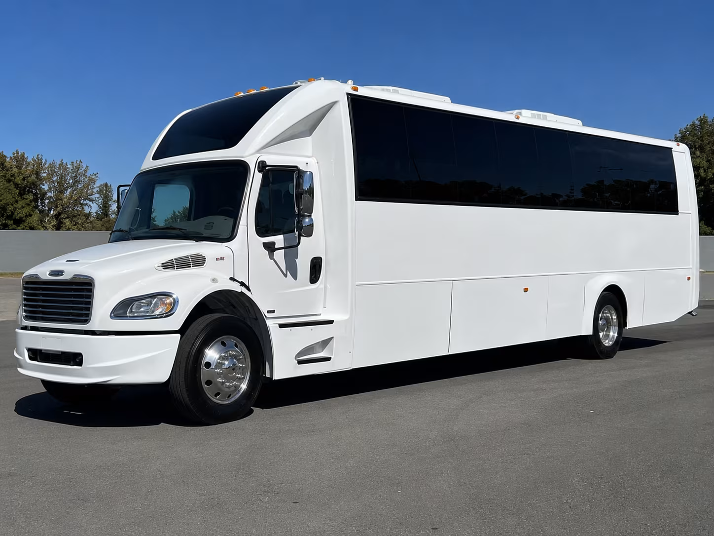 party buses in suffolk built for prom night groups