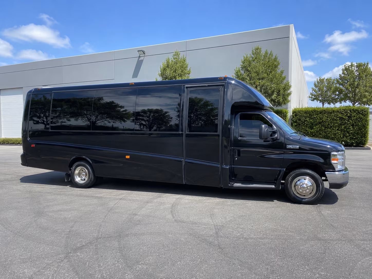 suffolk bachelor party buses for golf outings and outdoor adventures