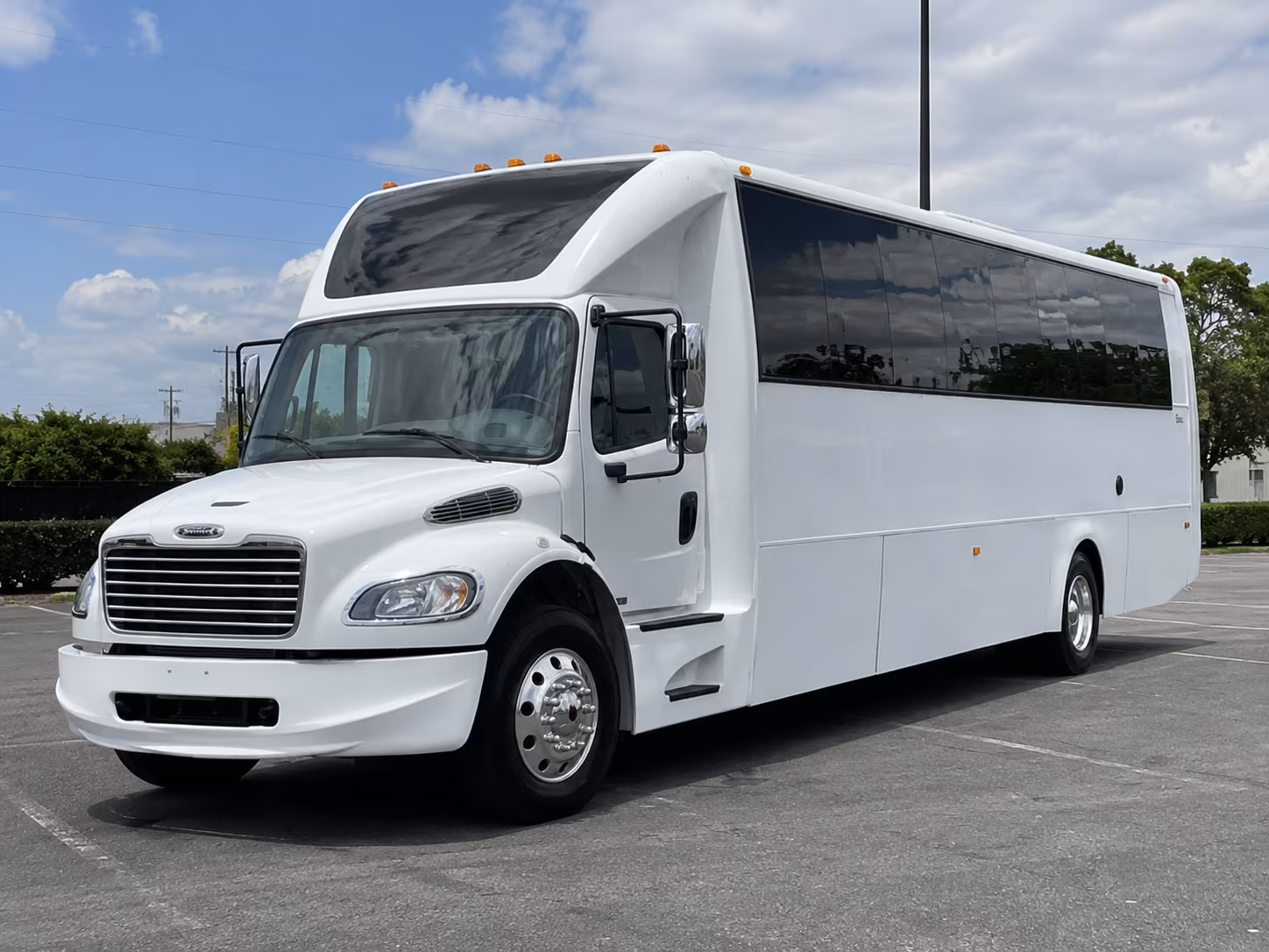 suffolk bus rentals for corporate retreats and team building trips